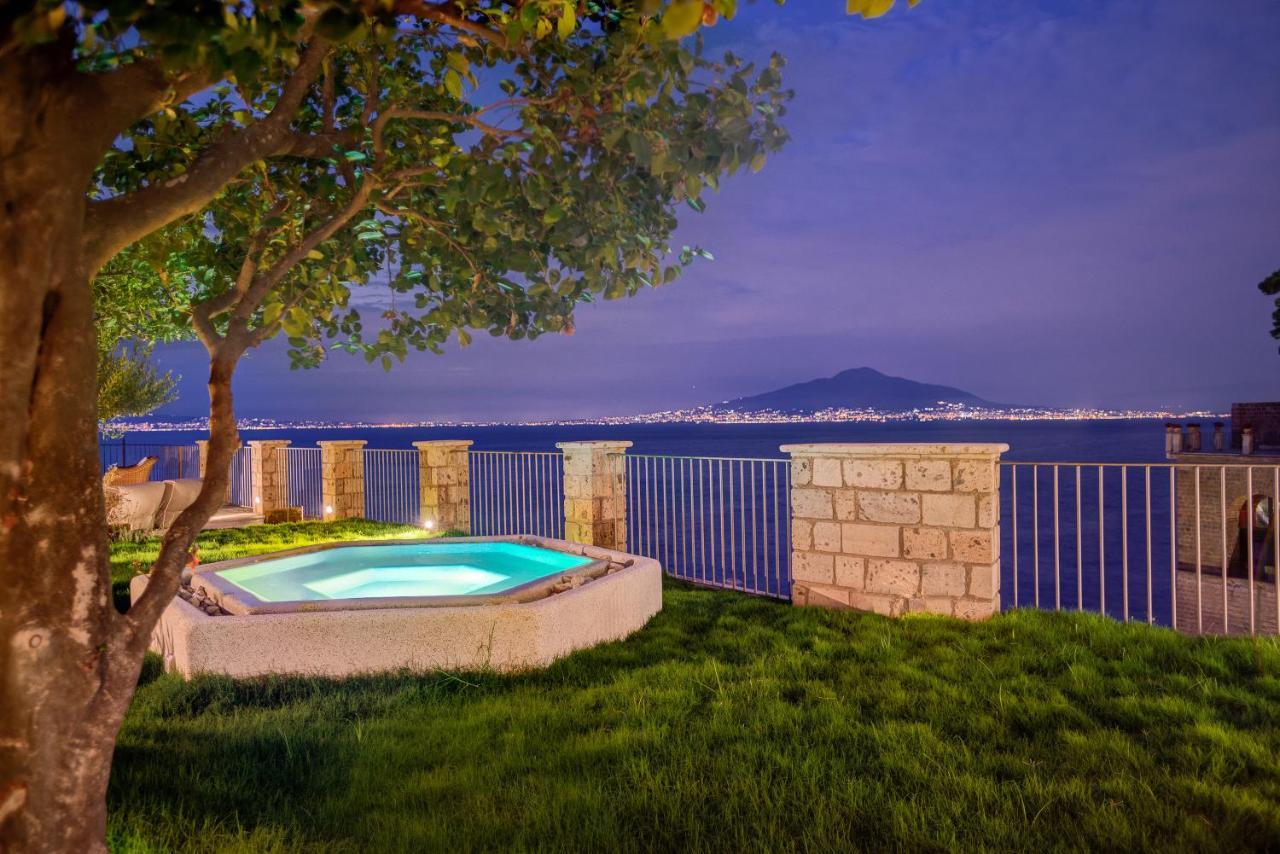 Amore Rentals - Villa Galidia Sorrente Extérieur photo