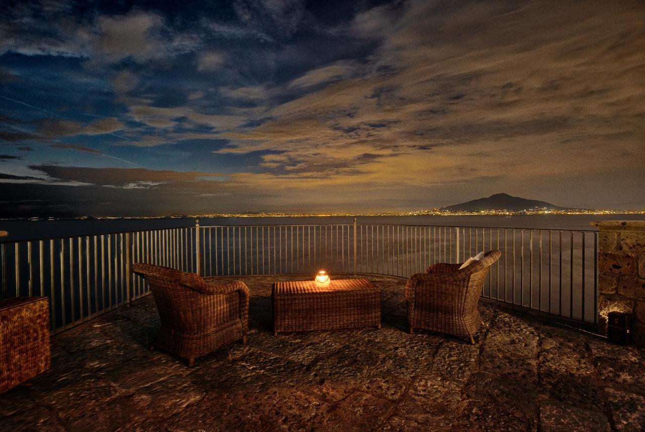 Amore Rentals - Villa Galidia Sorrente Extérieur photo