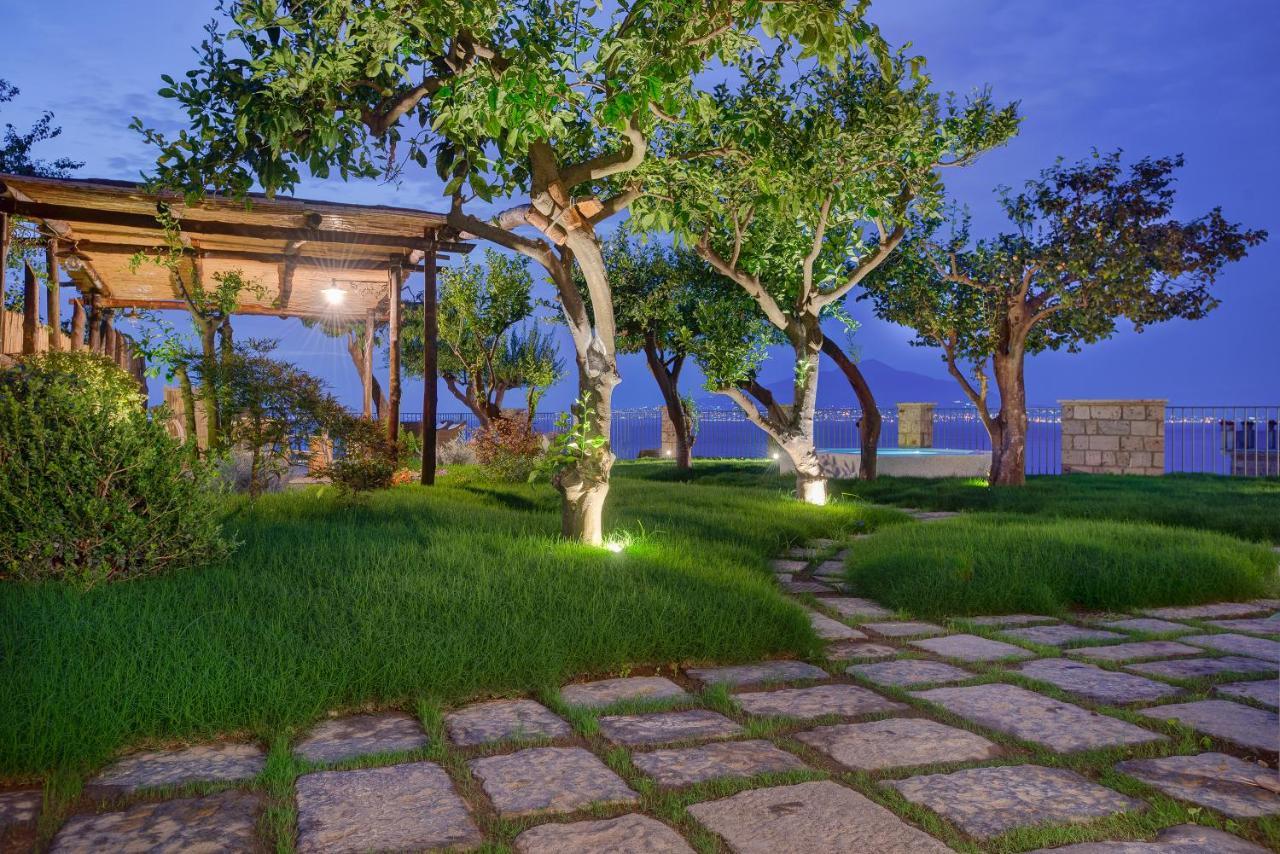 Amore Rentals - Villa Galidia Sorrente Extérieur photo